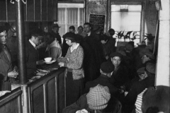 Soupe_populaire_offerte_aux_chomeurs_en_1932