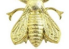 insigne-abeille-travail-et-minutie